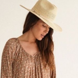 NWT Ventura Hat in Sand